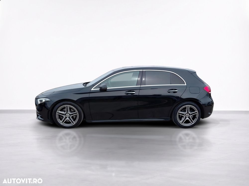 Mercedes-Benz A 220 Sedan 7G-DCT AMG Line - 3
