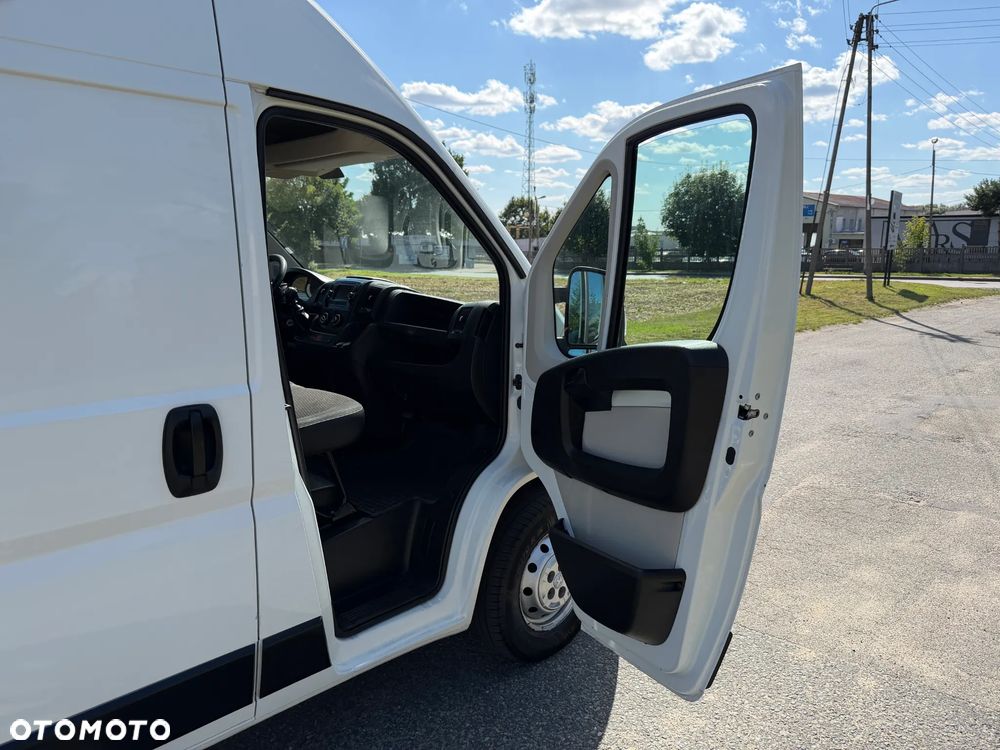 Peugeot Boxer * 2.0 / 130KM * L2H2 * Furgon / Blaszak * Średni / Podwyższany * - 31
