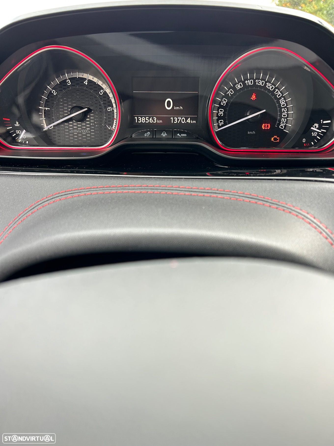 Peugeot 208 1.6 e-THP GTi - 5