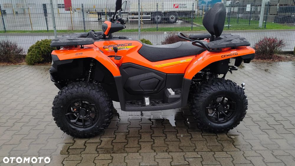 CFMoto CForce - 17