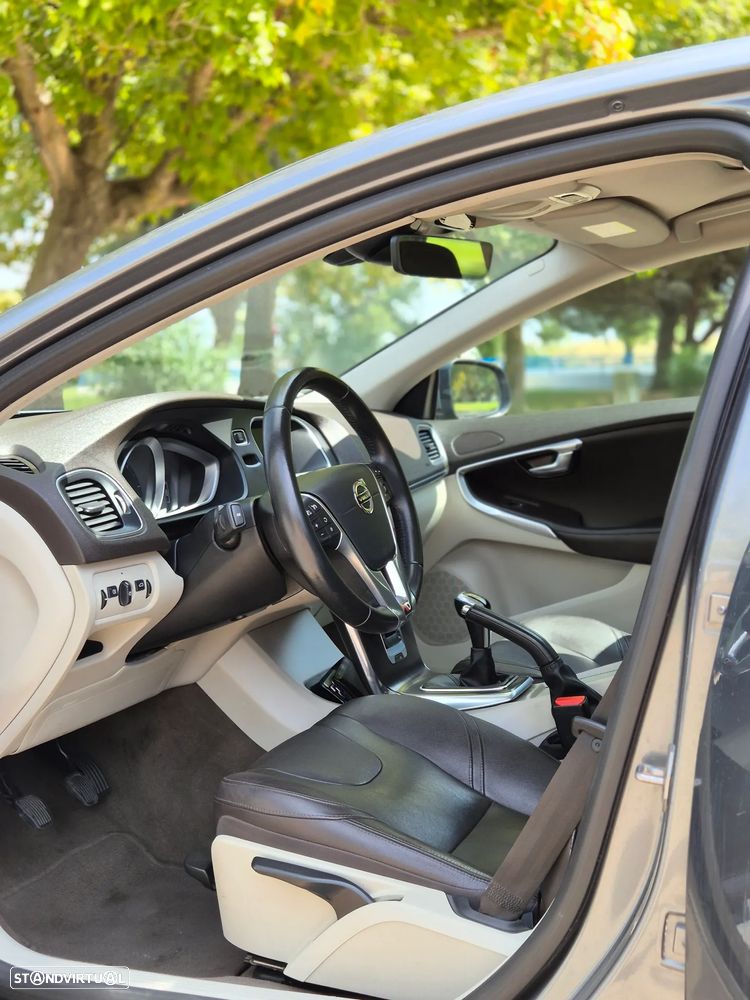 Volvo V40 D2 RDesign - 6
