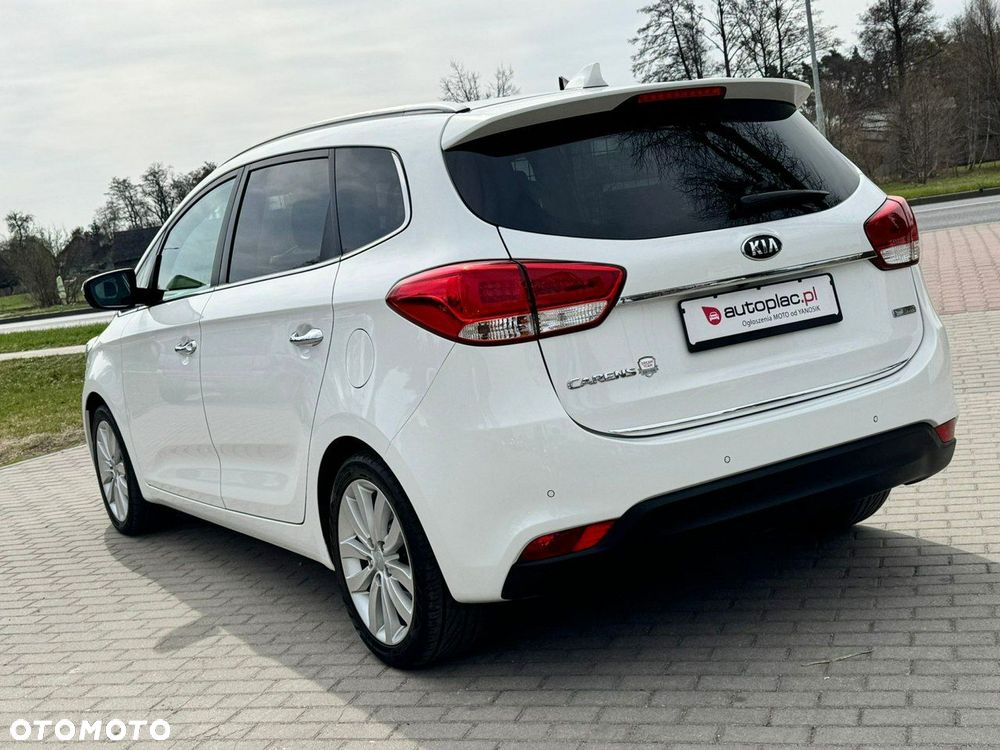 Kia Carens 1.6 GDI Dream-Team Edition - 4