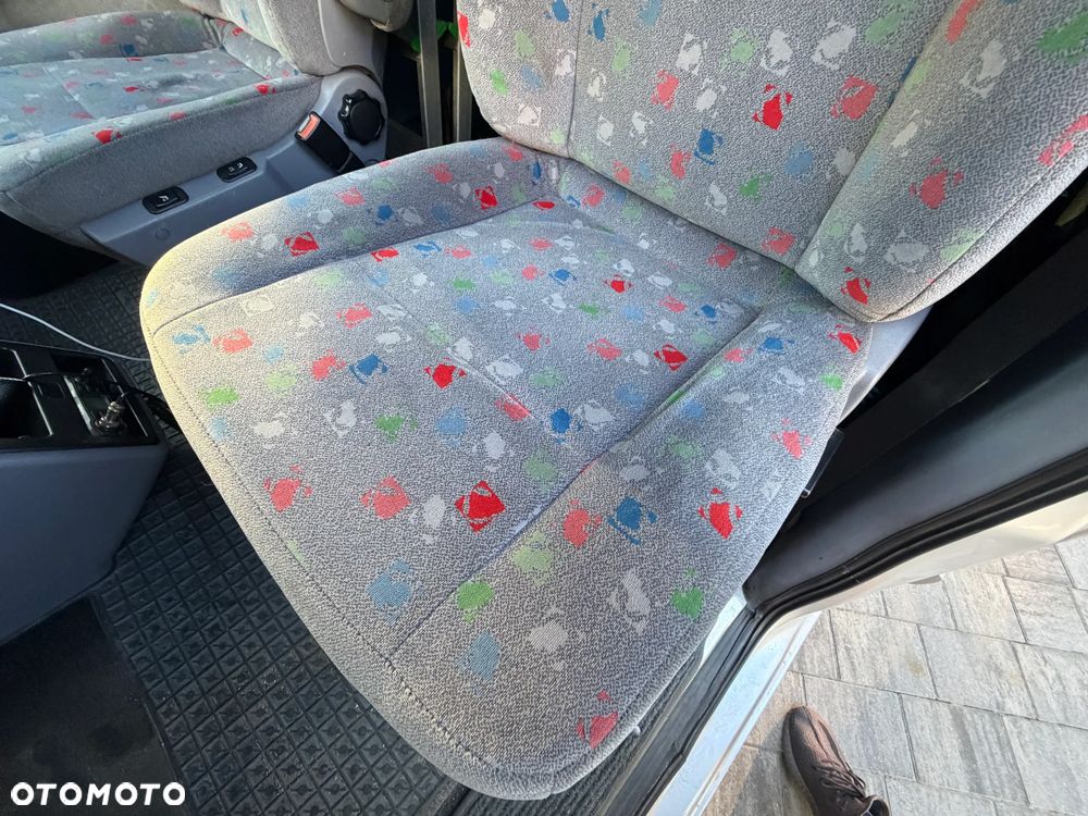 Mercedes-Benz Vito - 20