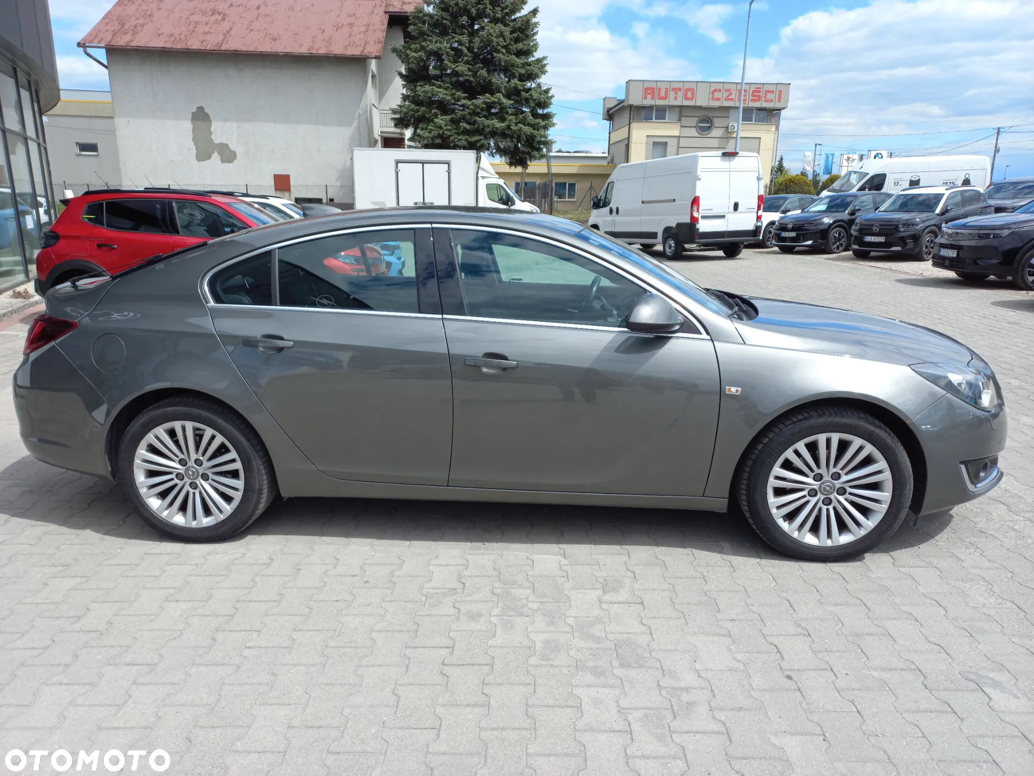 Opel Insignia 1.6 T Cosmo - 4