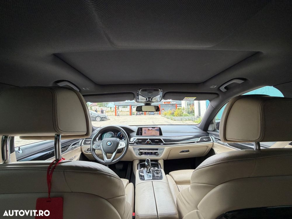 BMW Seria 7 - 12