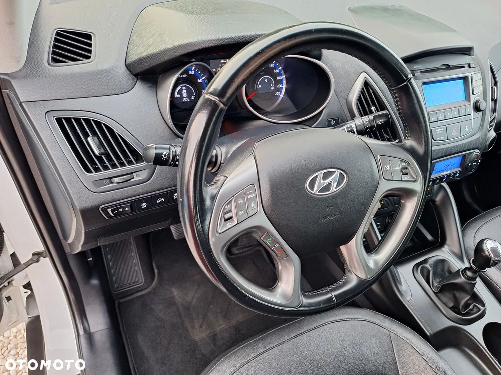 Hyundai ix35 1.6 2WD blue Trend - 26