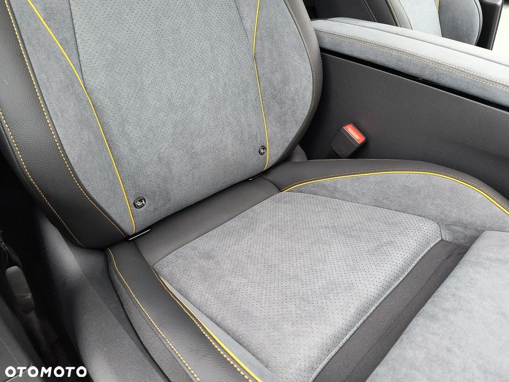 Skoda Superb 2.0 TSI Selection DSG - 37