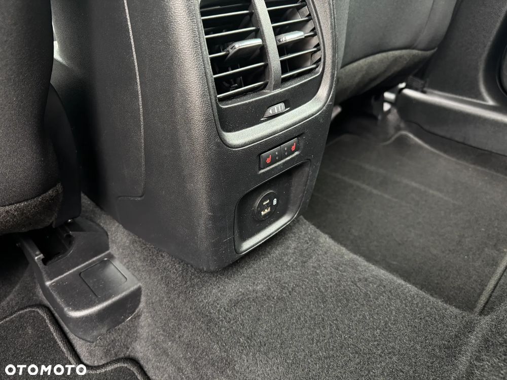 Ford Kuga 1.5 EcoBoost FWD Titanium X - 19
