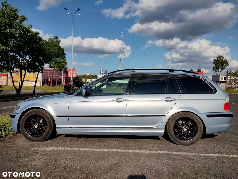 BMW Seria 3 318i - 9
