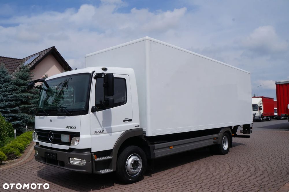 Mercedes-Benz ATEGO 1222 EURO 5 KONTENER 7.30 m 269 TYS KM KLIMATYZACJA 3 OSOBY MANUAL 1318