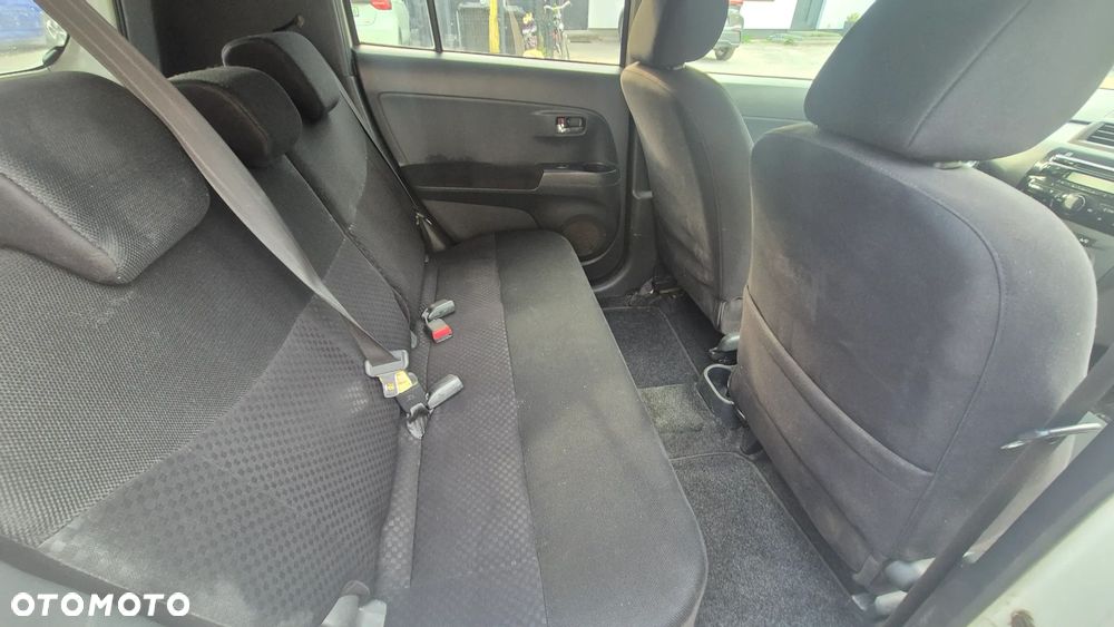 Daihatsu Materia 1.5 - 11