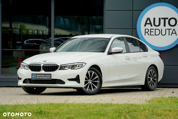 BMW Seria 3 318i Advantage