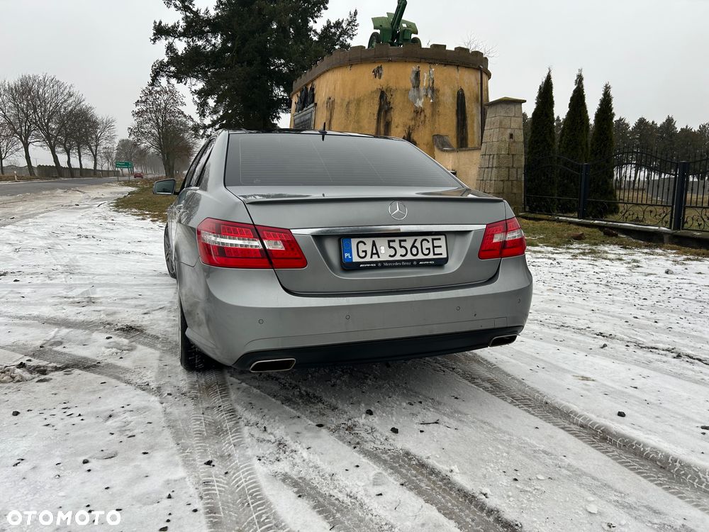 Mercedes-Benz Klasa E 350 CDI BlueEff Avantgarde - 4