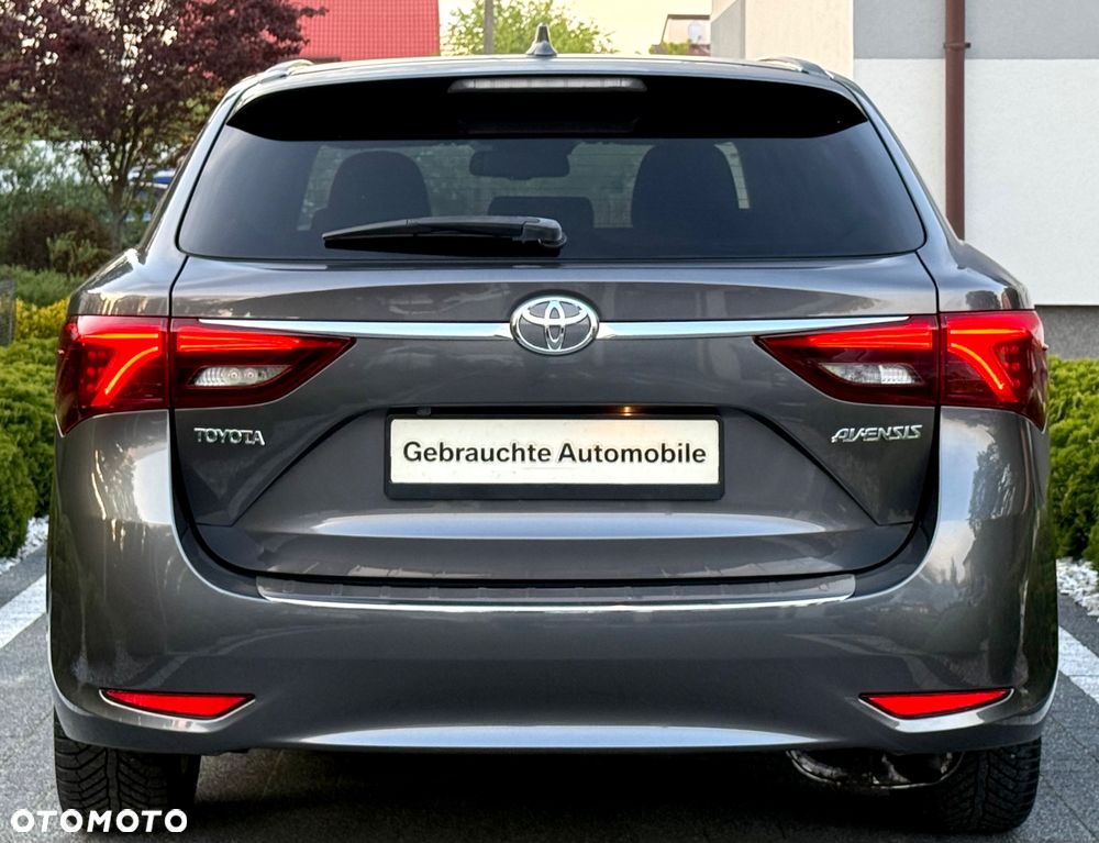 Toyota Avensis Touring Sports 1.8 Executive - 3
