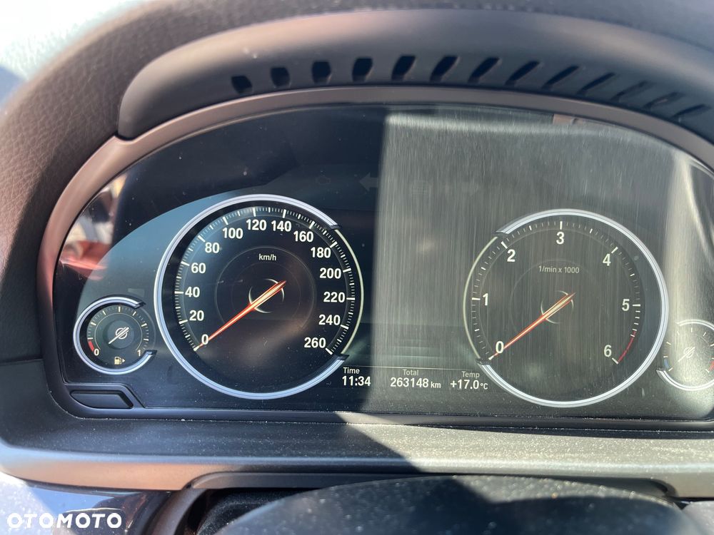 BMW Seria 5 520d Luxury Line - 8