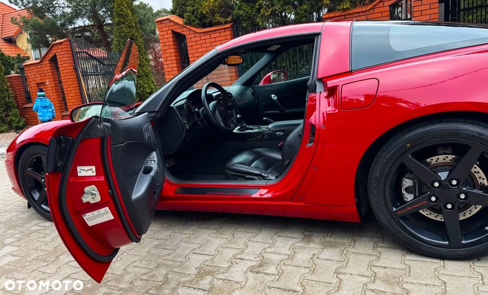 Chevrolet Corvette - 5