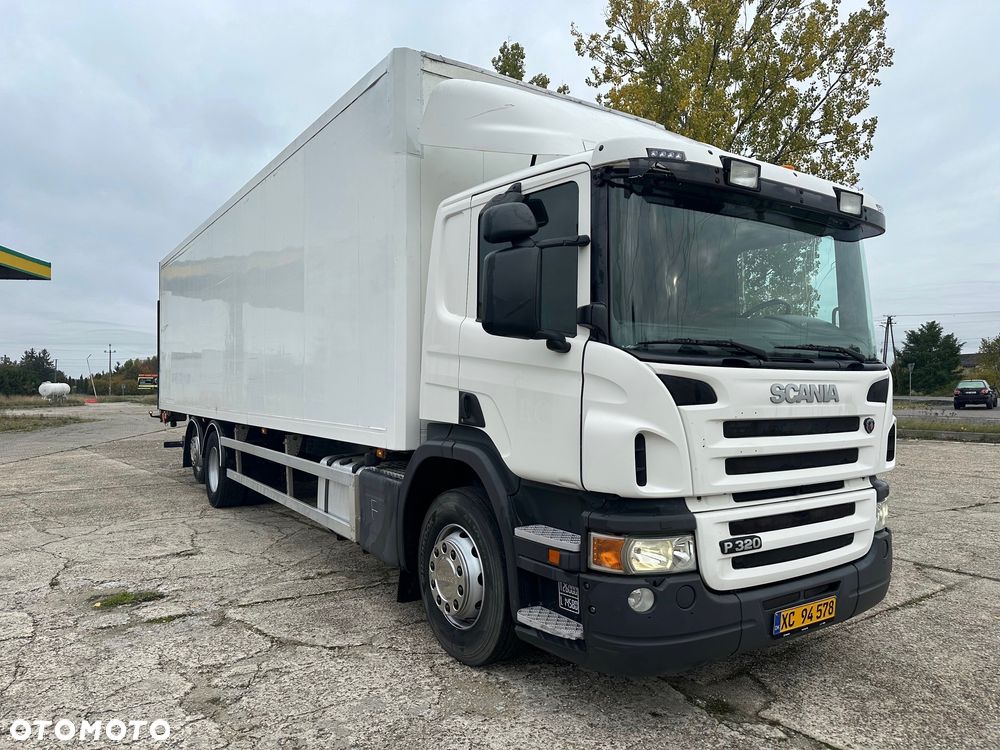 Scania SCANIA P 320 KONTENER 24 PALETY