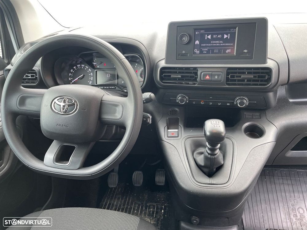Toyota Proace - 10
