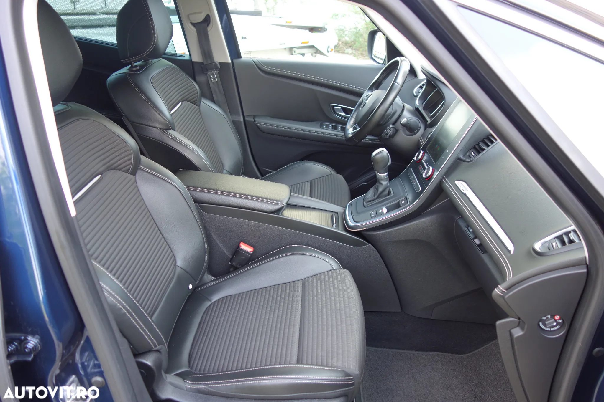 Renault Grand Scenic BLUE dCi 150 EDC BUSINESS EDITION - 18