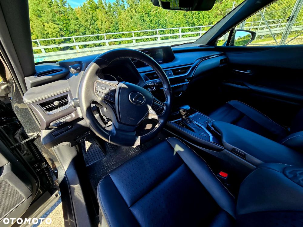 Lexus UX 250h GPF F Impression 2WD - 5