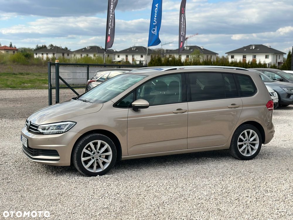 Volkswagen Touran 2.0 TDI BMT Comfortline - 3