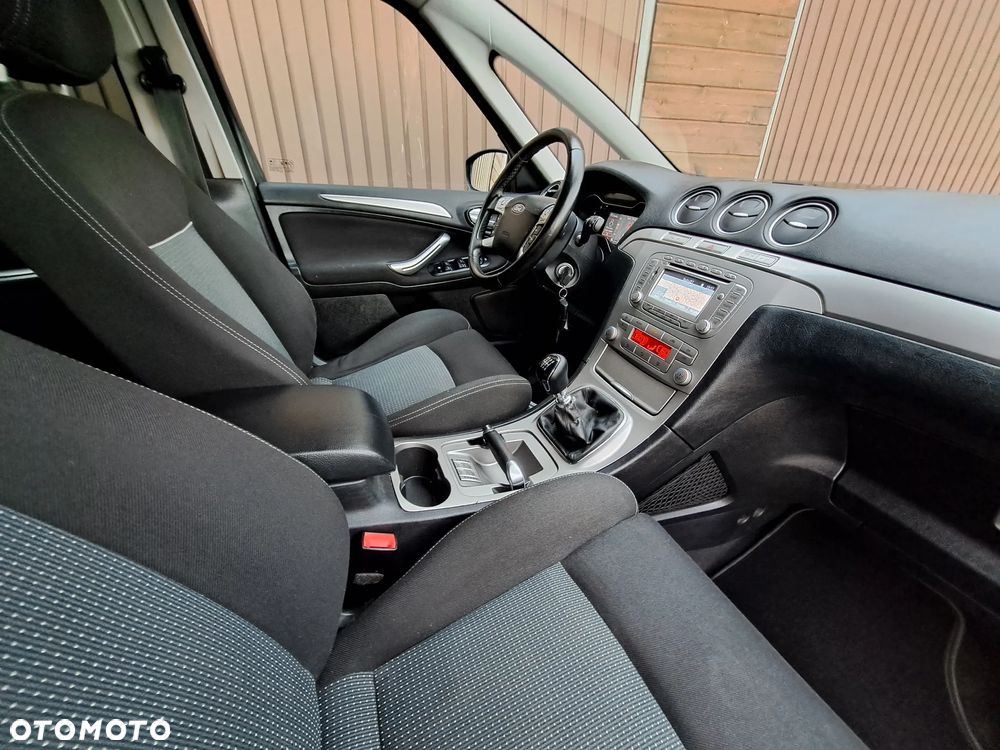 Ford S-Max 2.0 TDCi DPF Champions Edition - 23