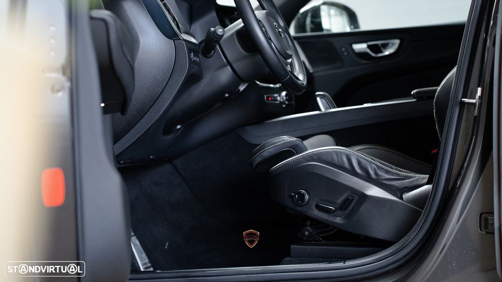 Volvo XC 60 2.0 T8 PHEV Polestar Engineered AWD - 19