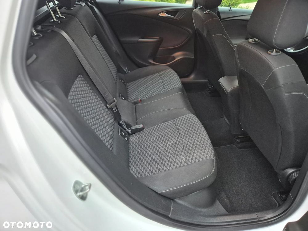 Opel Astra 1.6 D (CDTI) Start/Stop Innovation - 26