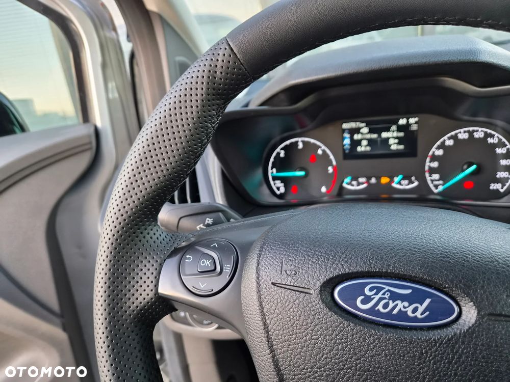 Ford Transit Connect - 28