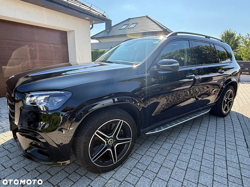 Mercedes-Benz GLS - 1