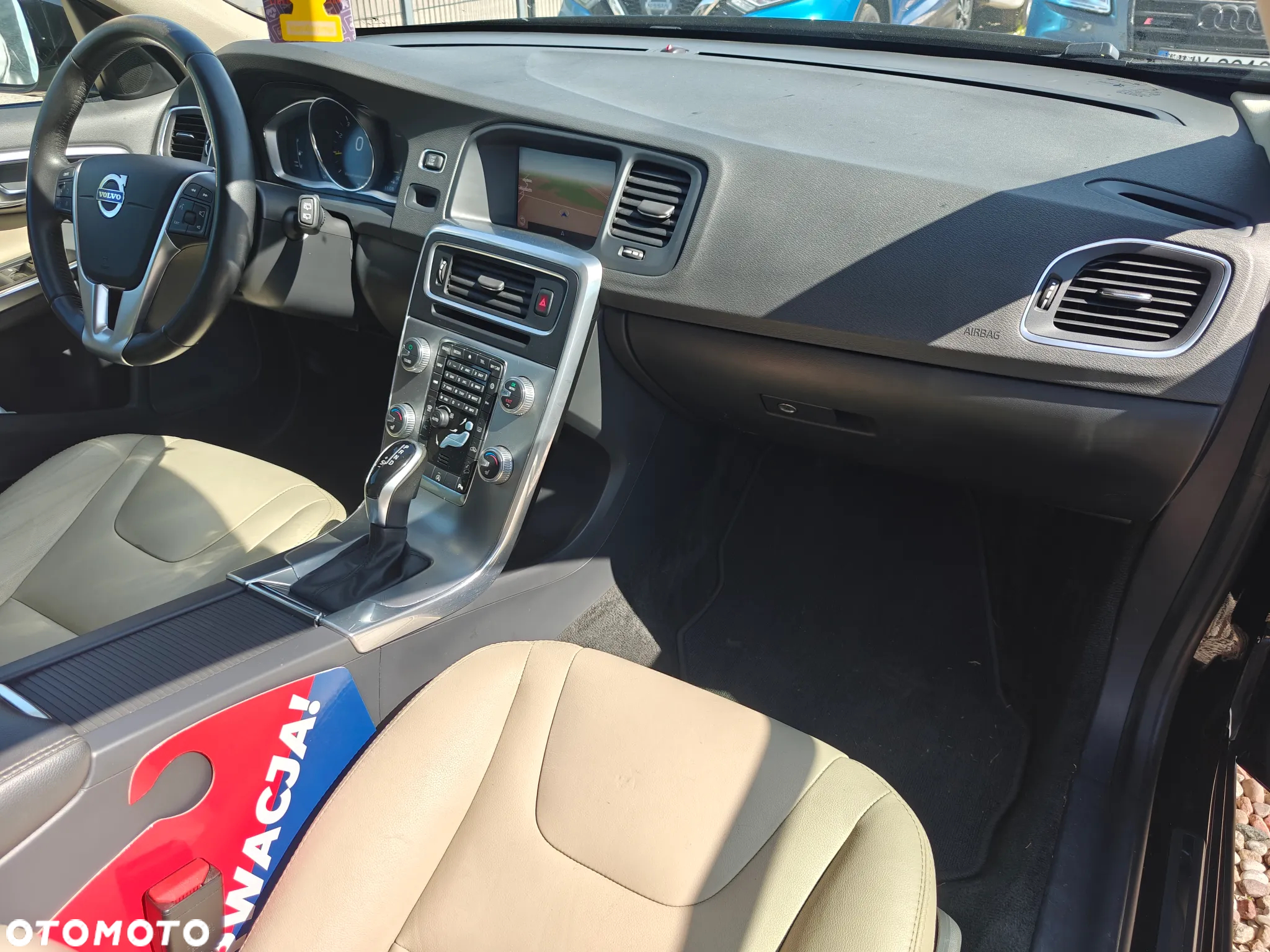 Volvo V60 Cross Country T5 AWD Summum - 13