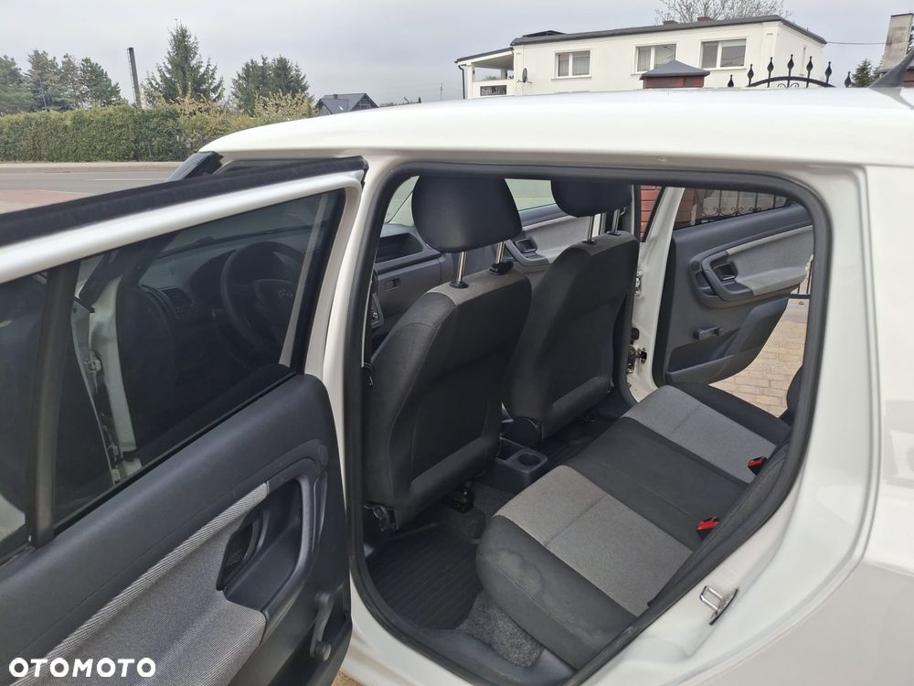 Skoda Fabia 1.2 HTP Ambition - 14