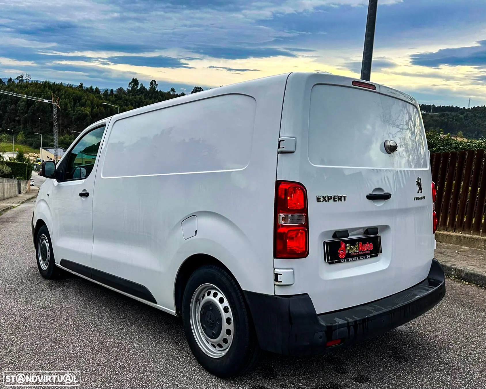 Peugeot Expert - 8