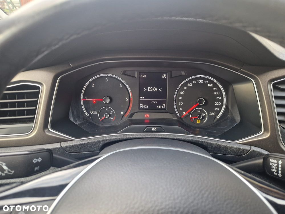 Volkswagen T-Roc - 18