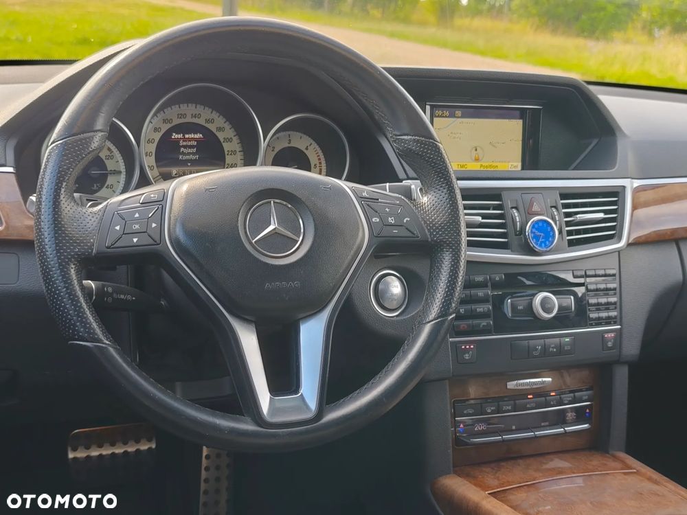 Mercedes-Benz Klasa E - 16