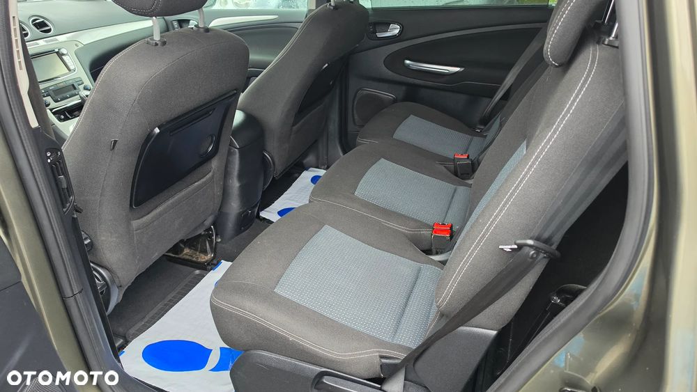 Ford S-Max 2.0 TDCi DPF Titanium - 12