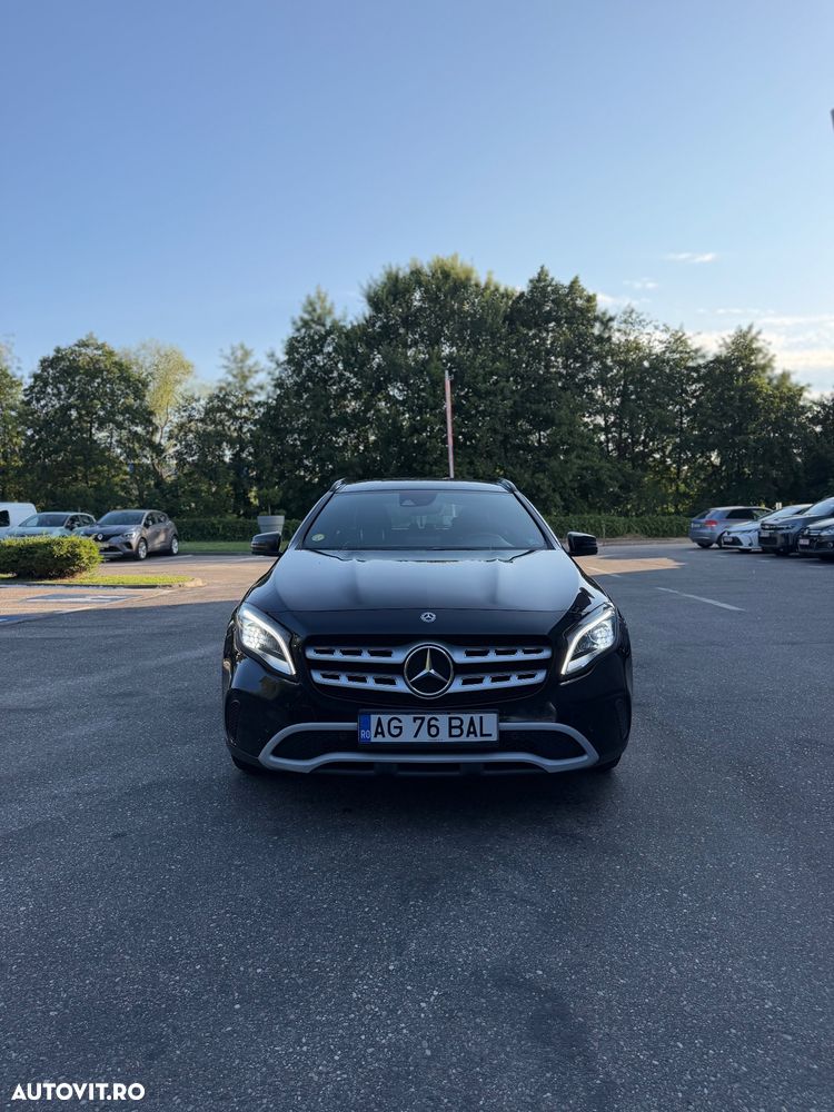 Mercedes-Benz GLA 200 d Aut. - 2