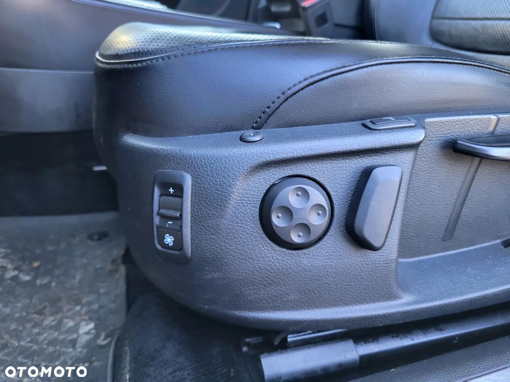 Volkswagen Passat 2.0 TDI Highline DSG - 8