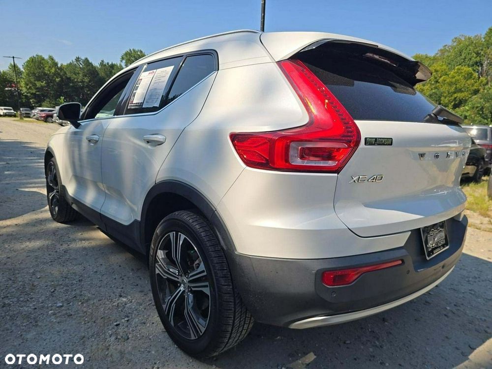 Volvo XC 40 T5 AWD Inscription - 3