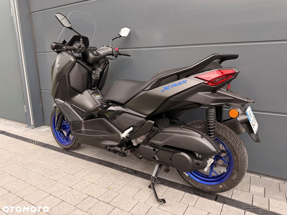 Yamaha X-max - 3