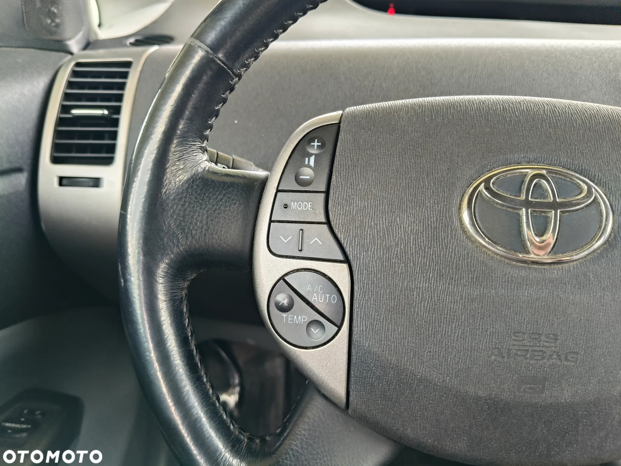 Toyota Prius 1.5 VVT-i Prestige - 15
