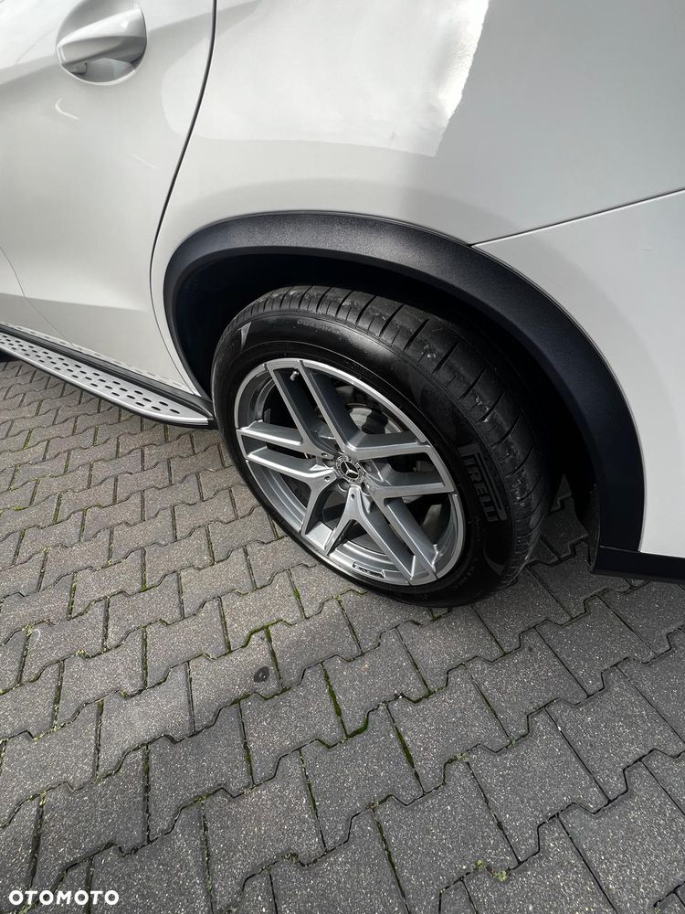 Mercedes-Benz GLE 350 d 4-Matic - 9