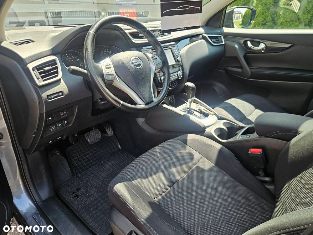 Nissan Qashqai 1.2 DIG-T Xtronic TEKNA - 24