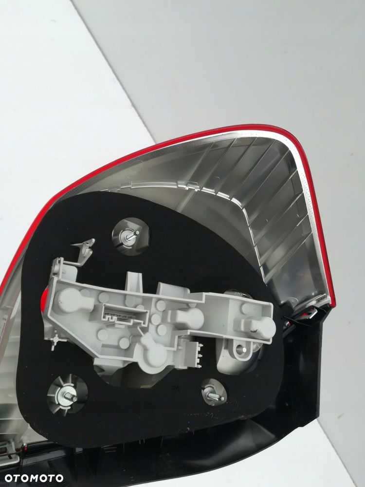 Lampa tył prawy BMW 1 E87 lift - 3