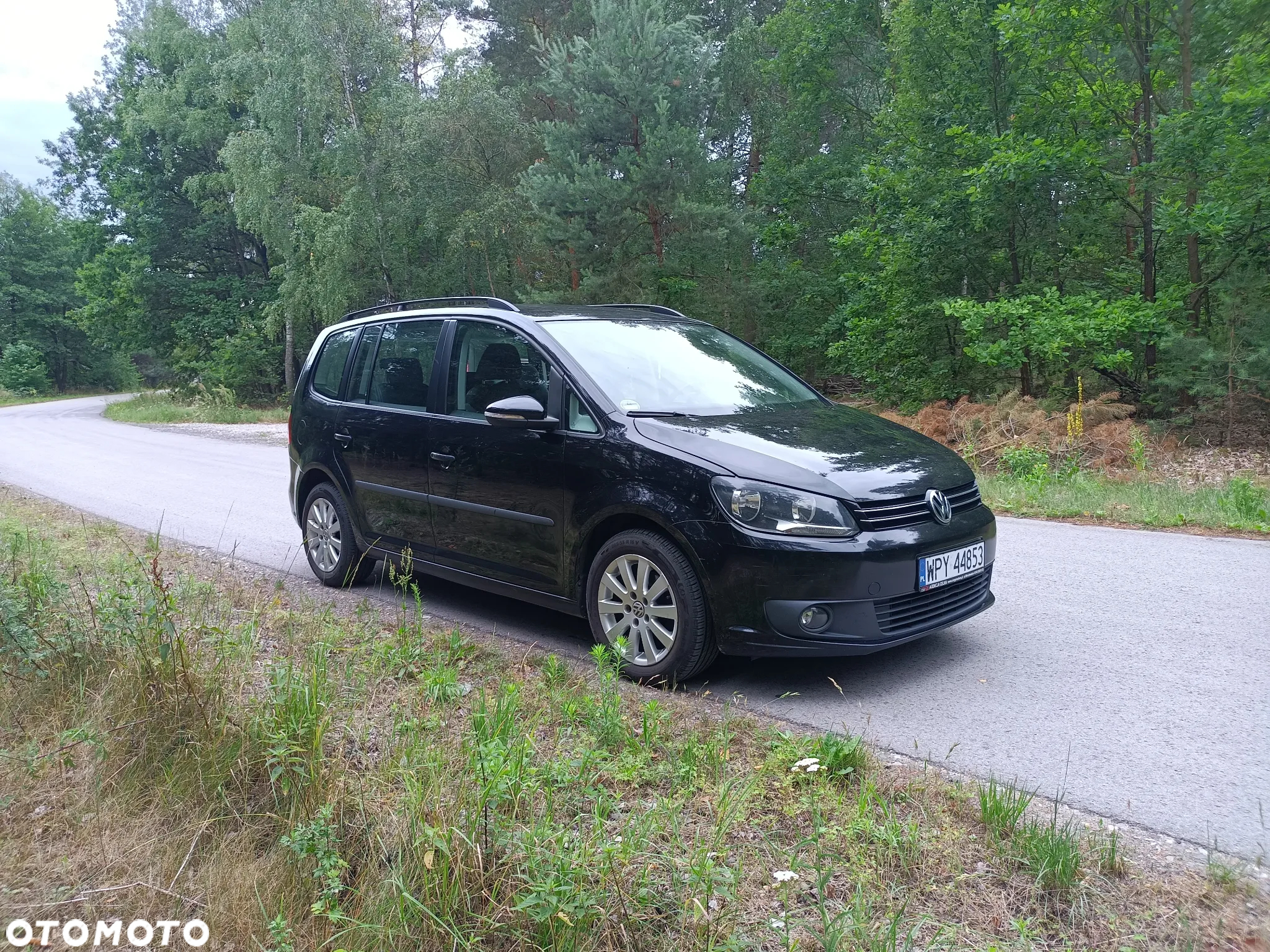 Volkswagen Touran 1.6 TDI DPF BlueMot Comfortline - 3