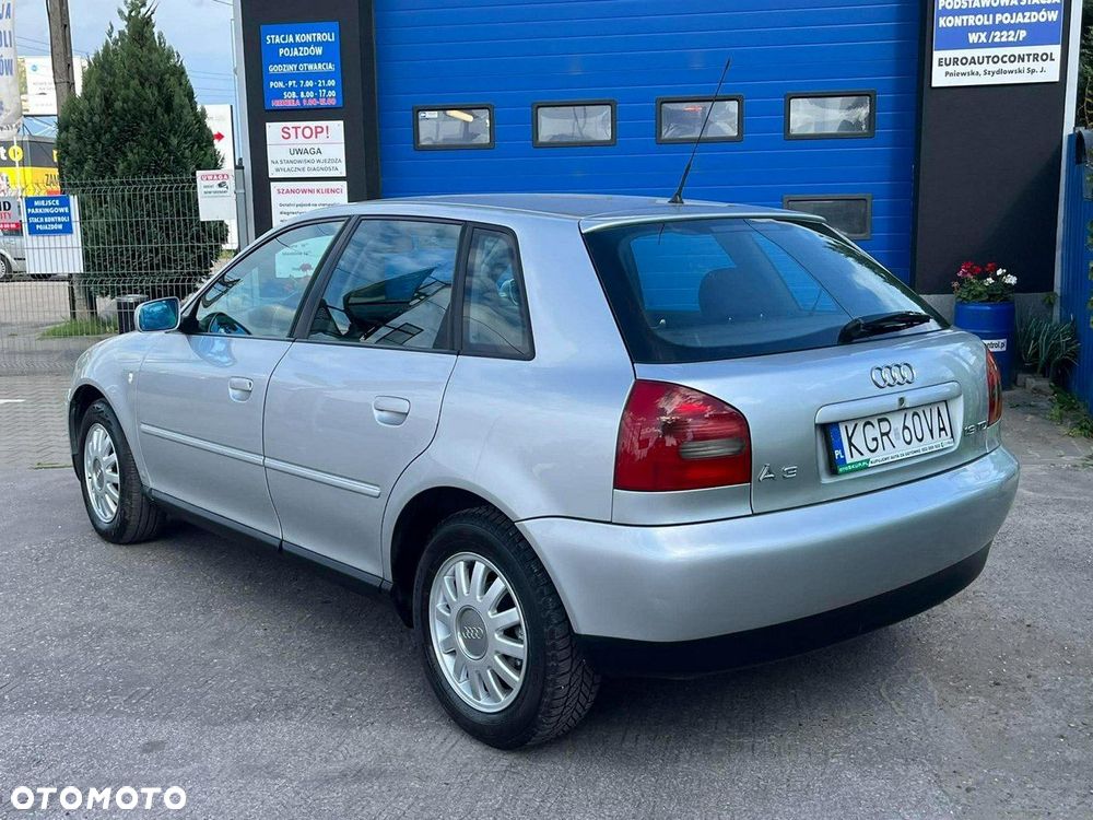 Audi A3 Sportback - 4