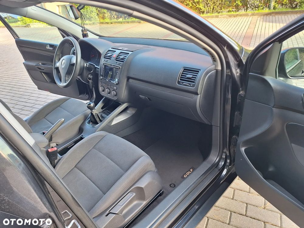 Volkswagen Golf 1.6 Tour Edition - 26