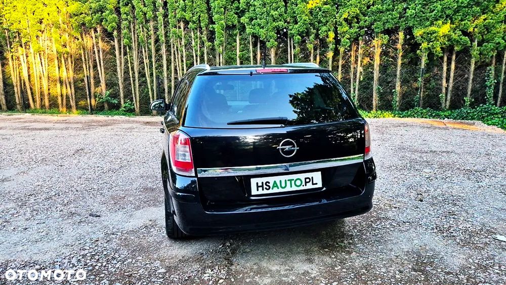 Opel Astra 1.6 NAVI - 19