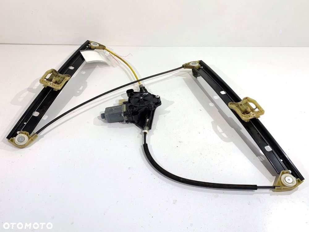 PODNOŚNIK SZYBY PRAWY PRZÓD  AUDI A4 B9 Avant (8W5, 8WD) 2015 - 2025 2.0 TDI 110 kW [150 KM] olej - 2