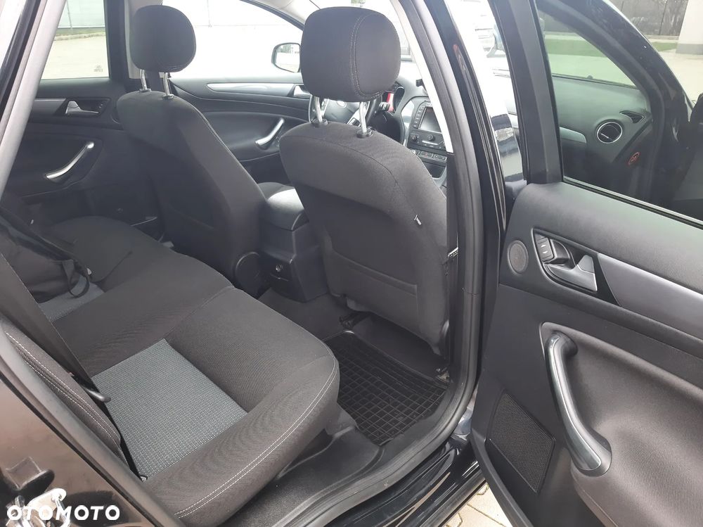 Ford Mondeo 2.0 TDCI Ambiente - 15